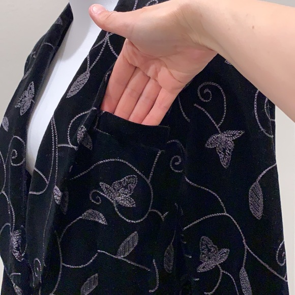 🆕NWT Covington Embroidered Suede Blazer - Picture 6 of 14